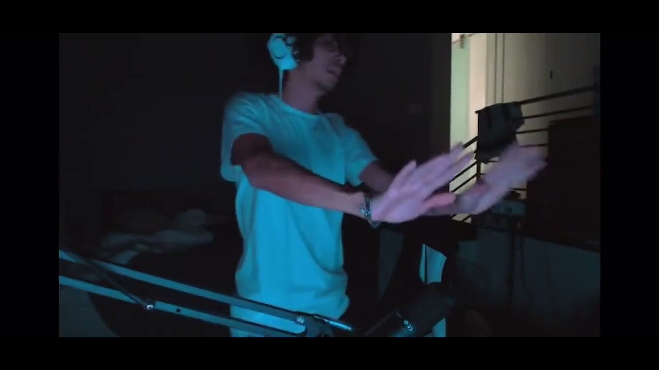 ericdoa dancing to brakence's "5g" YouTube