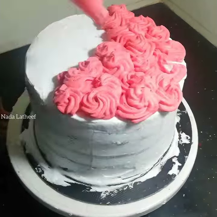 Cake decoration | design | Nada Latheef (60) #shorts