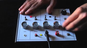 4 oscillator synth with low pass filter (See The Future Mix)