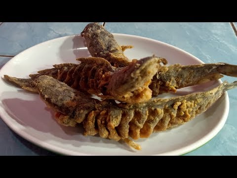 TIPS CARA GORENG IKAN TANPA LENGKET DAN MELETUS PR baget ya teman-teman saat harus menggoreng ikan, . 