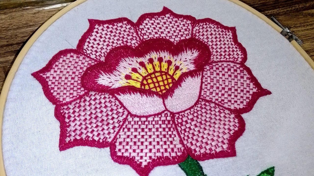 Puntada fantasía para bordar rosas grandes !!🌹🌹🌹