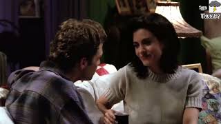 Friends | Season 1 | Chandler's secretary (Audio quality) screenshot 3