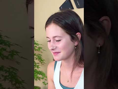 The Moll twins take the #matcha challenge 🍵 #Tokyo2025 #Athletics