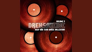 Feline (feat. Julie Marghilano) (Original Mix)