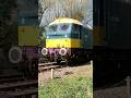 Class47 580 jár rá a szerelvényre. #vasút #vonat #trainspotting #train #trainwatching #oldtrains