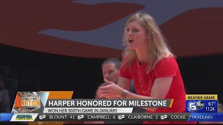 Lady Vols coach Kellie Harper named Victory Club honoree for 19-20 season