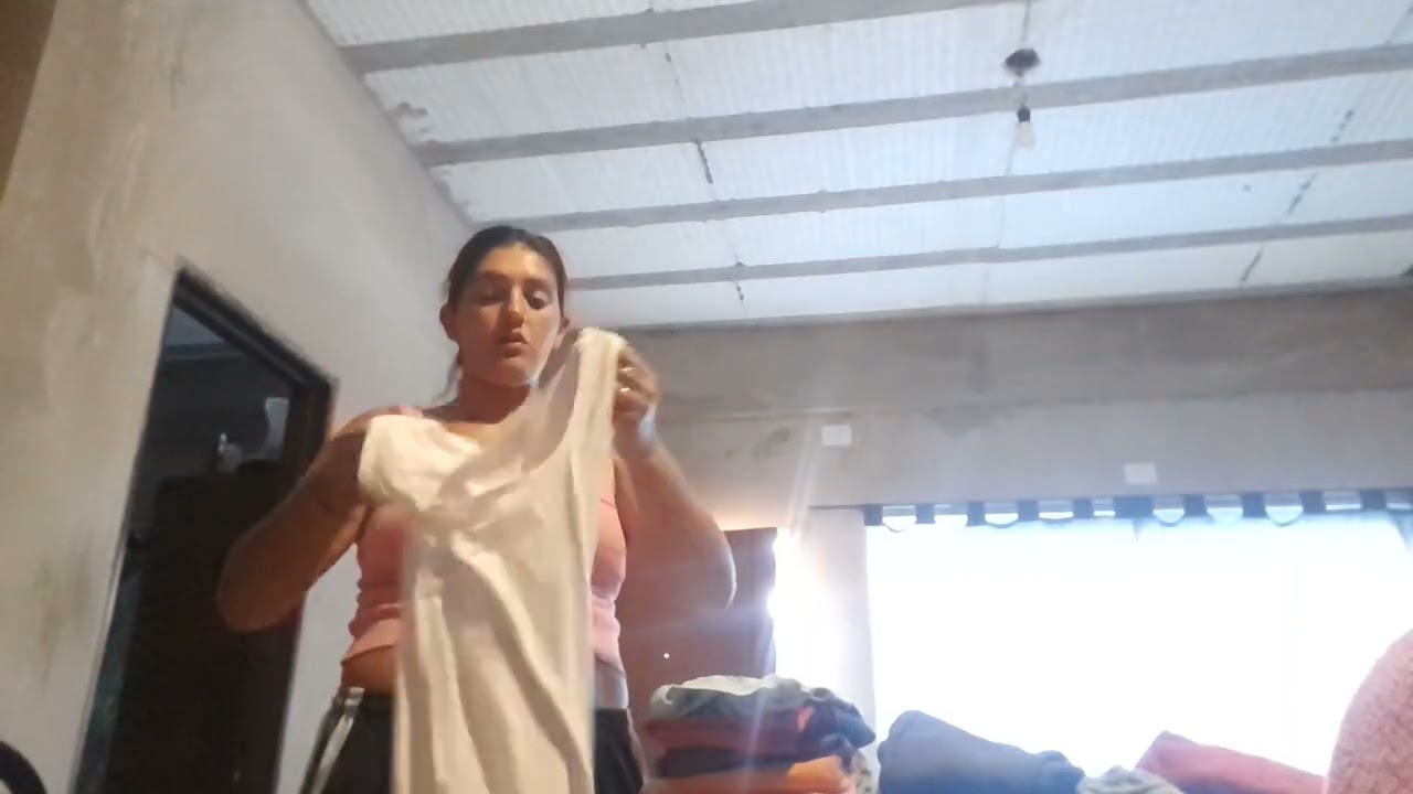 ASMR CASERO// Doblando Ropa y les chumeo mi semana! 💘🏖🌕