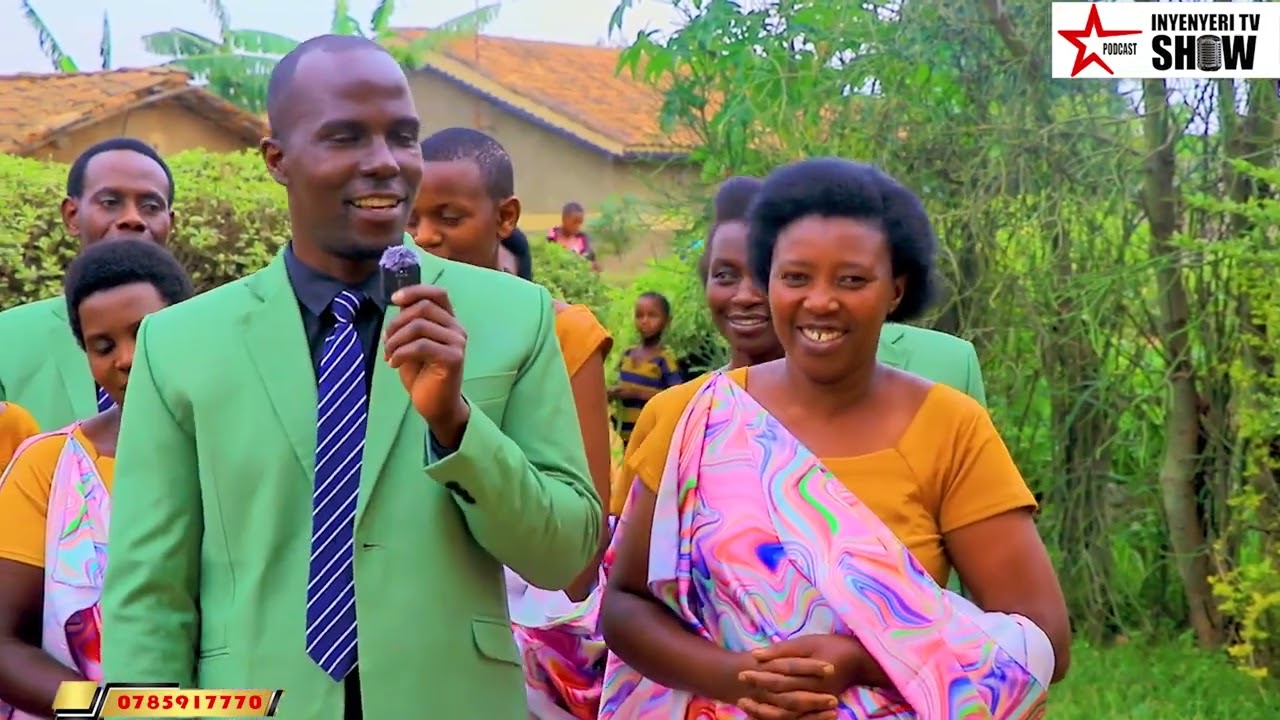 IJWI RIRENGA CHOIR YO MU ITORERO RYA GIFUMBA SDA MU NTARA YA GITARAMA MU BYISHIMO BYINSHI.