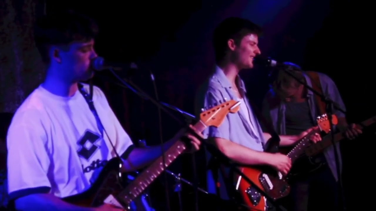 Live At The Amersham Arms: 122MM Presents - The Year In Pictures