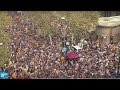 عشرات الآلاف يحتفلون بإعلان استقلال كاتالونيا في برشلونة Mp3 Song