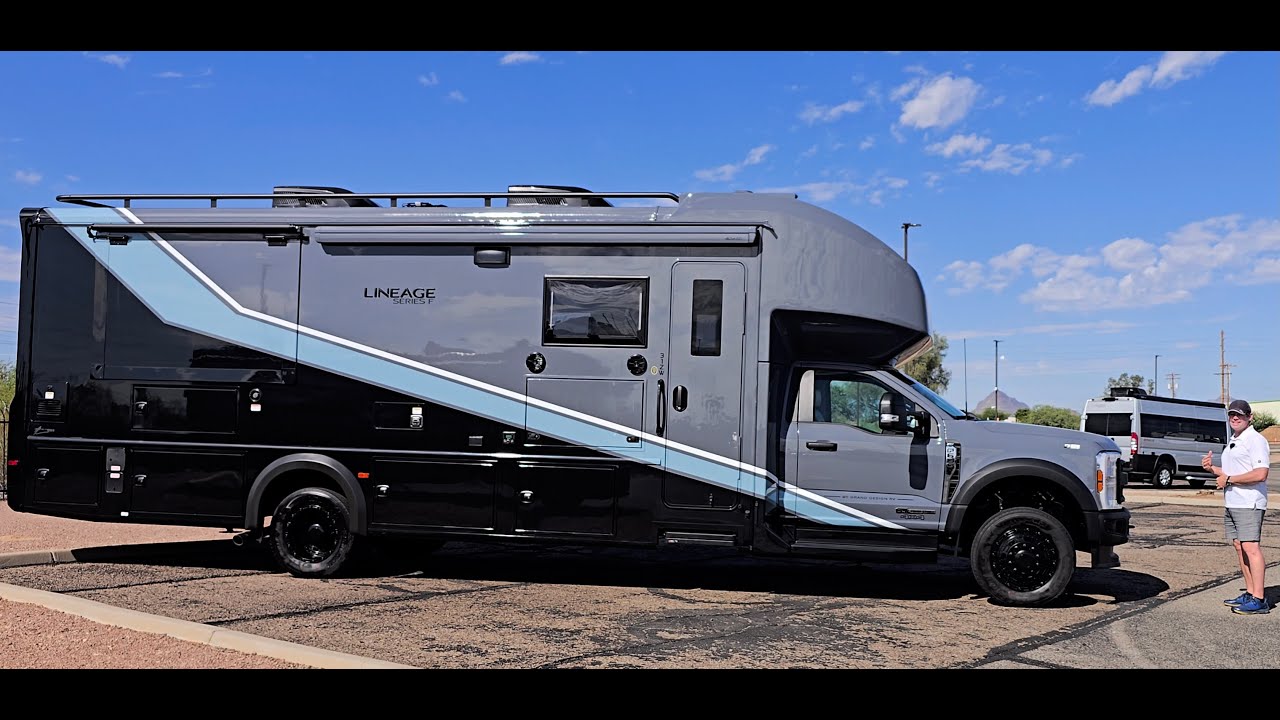 Дом на колесах Grand Design LINEAGE Series F 31ZW 2026 года, цвет Midnight Wave, декор Harbor Lof...