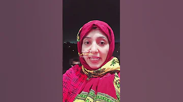 النساء يبحثين عن صدقه من المحلات التجارية في صنعاء القديمة لوقت متاخر من الليل حفيدة بلقيس 
