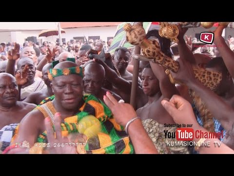 OtumWedding carriageo Osei Tutu II Do Tradition Dancing At Manhyia On Akwasidae