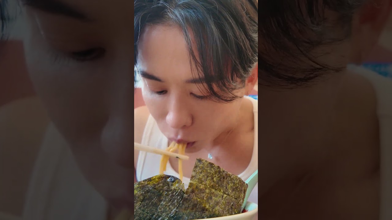 【人生初】小田切ヒロが「山岡家」のこってりラーメンに降臨!白タンク姿で汗だく爆食いよ🍜