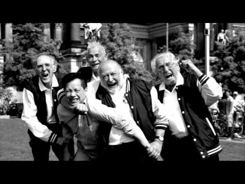 Kraftklub - Zu Jung (Official Video)