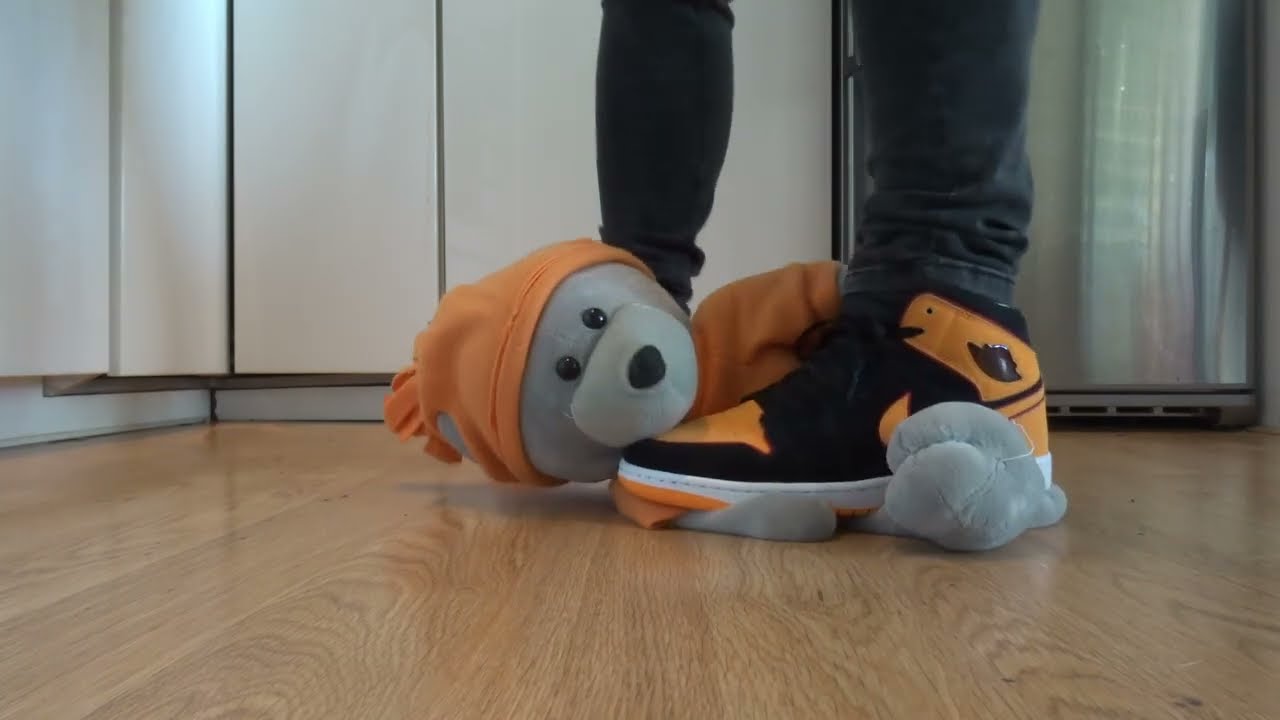 New Nike Air Jordan stomp, trample and destroy plush / stuffed Teddy Bear