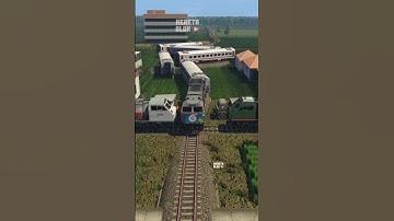 Kereta Api Panjang Melintasi Persilangan Adu Lokomotif 2 Kereta Api #train #automobile #railway