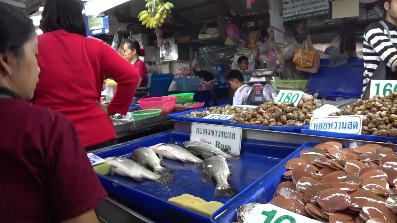 Naklua fish market Pattaya. YouTube