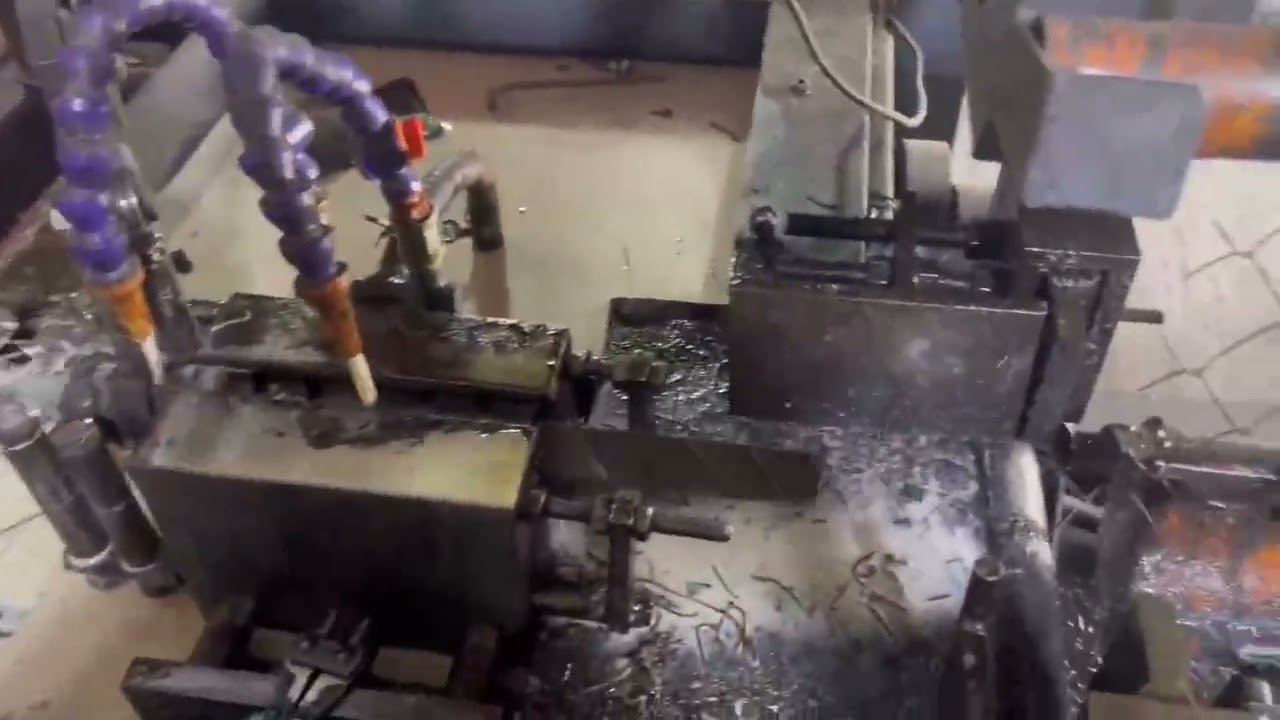 200m2/hr cyclone chain link fence making machine double mould feeding mine mesh weaving machine