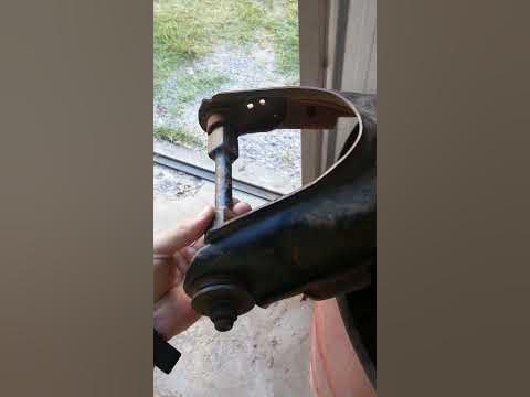 BAD UPPER CONTROL ARM!! 2006 Ford ranger 2.5 #ford #fordranger #