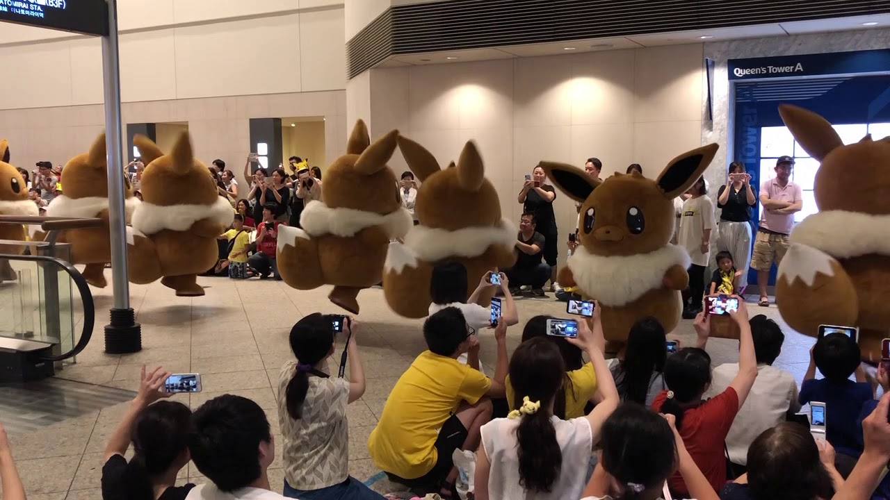 Eevee Parade At Pikachu Outbreak 19 Raw Video Youtube