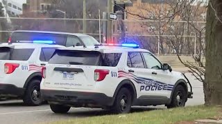 Off-duty Detroit officer targeted in road rage shooting
