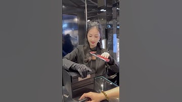 What Makes a VERTU Unboxing Feel Like a Boutique Experience?