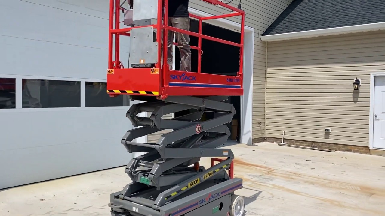 2011 Skyjack 19 Foot Electric Scissor Lift - YouTube