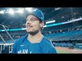 Maple Leafs All-Stars Matthews, Marner, Nylander and Rielly join the Blue Jays for batting practice!