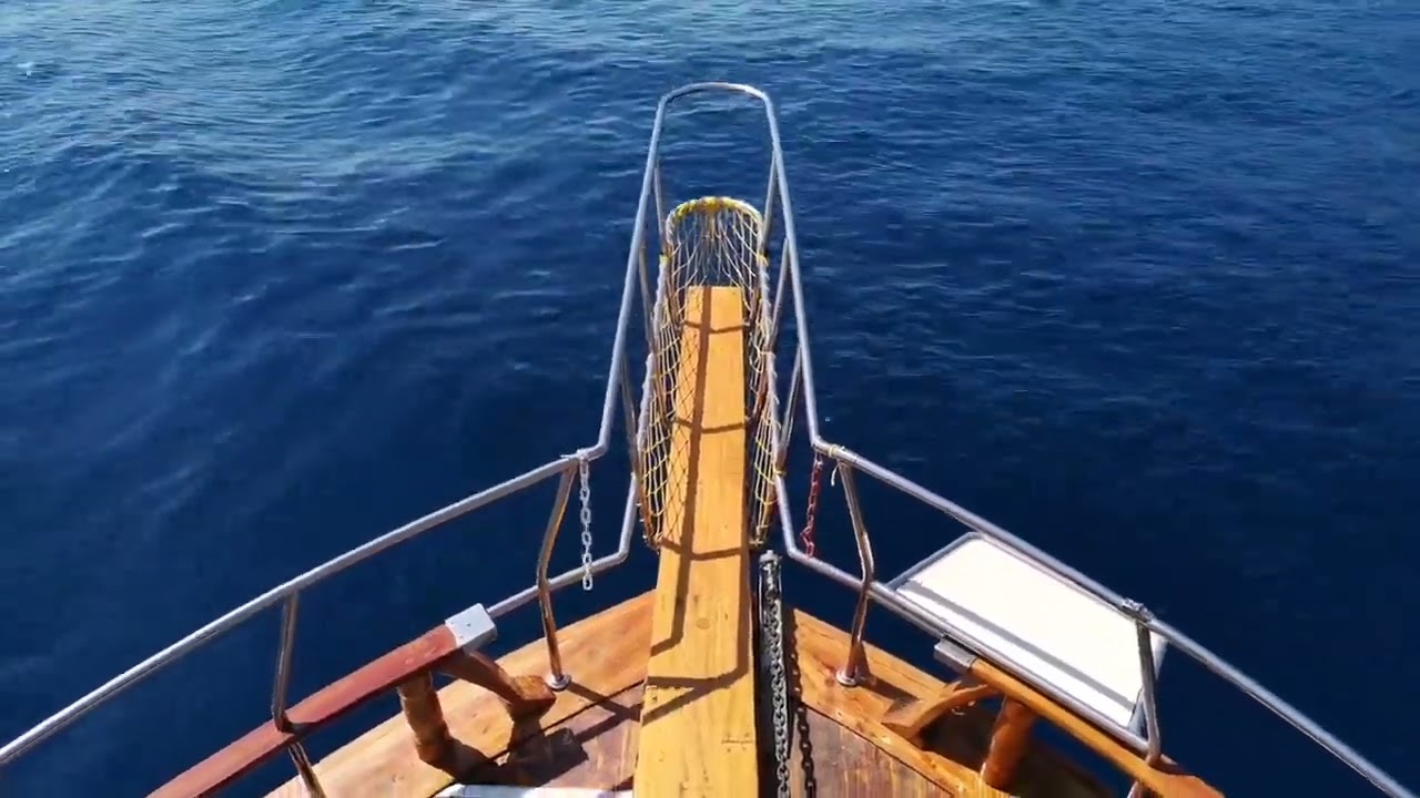 Sailing sea 4K free stock video