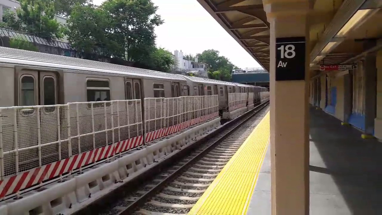 Rerouted R160 (Q) Train via Sea Beach Express passing