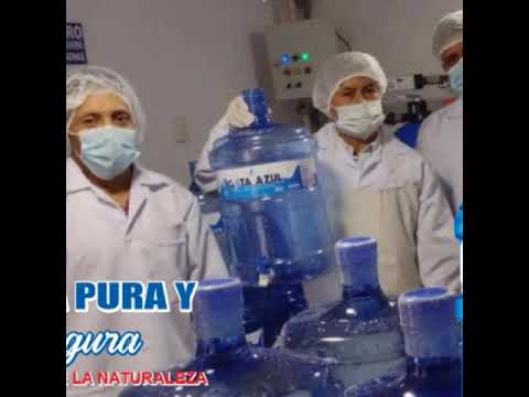 GOTA azúl agua