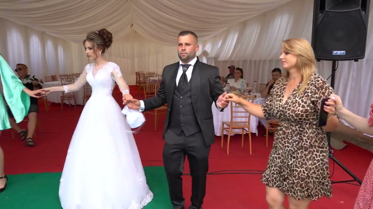 Nunta Adrian si Claudia ( La Tacanel)-Partea1