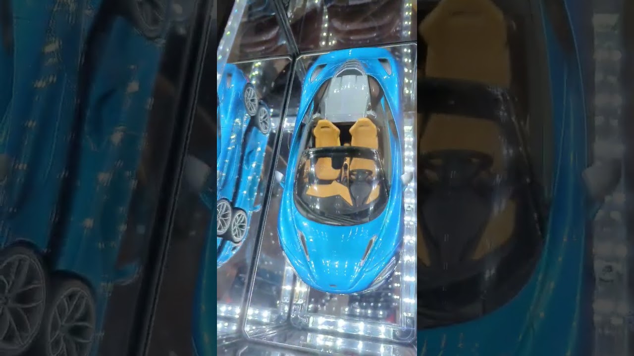 McLaren 720S Spider 1/18 Scale Model Car 