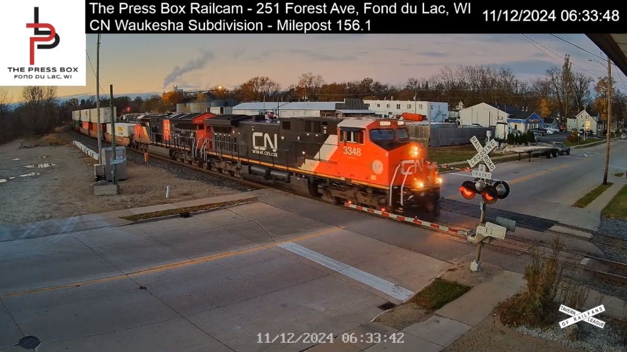 The Press Box LIVE Railcam - Fond du Lac, WI