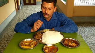 Khoka Ilish Sathe Shol Mach Diea Besh Valo Khelam | Bengali Food Eating Show