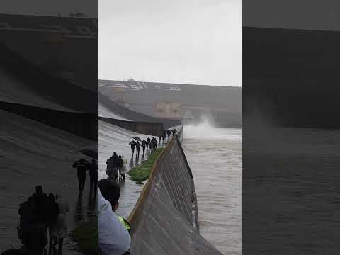 شاهد لحظة إطلاق سد الوحدة المجاعرة بإقليم وزان المغرب