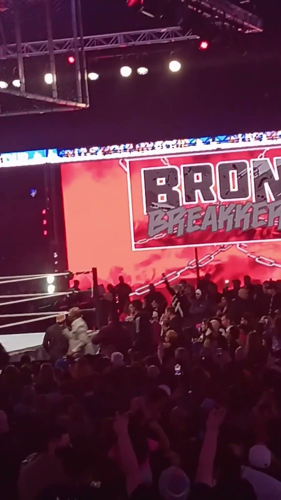 BRON BREAKKER  spears Sami Zayn in half for the win! #wwe #bronbreakker #samizayn #wrestling #shorts