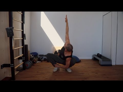 Ido Portal - SQUAT ROUTINE 2.0 Tutorial by Didier Pare (MVMT MONTREAL)