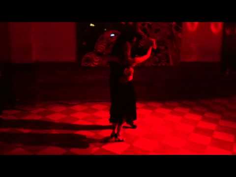 Martin Vicente & Carolina Balmaseda, Milonga Roja Rosario Argentina