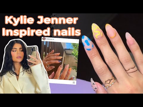 KYLIE JENNER NAIL