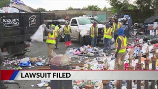 Tenants of shuttered Aurora apartments file lawsuit