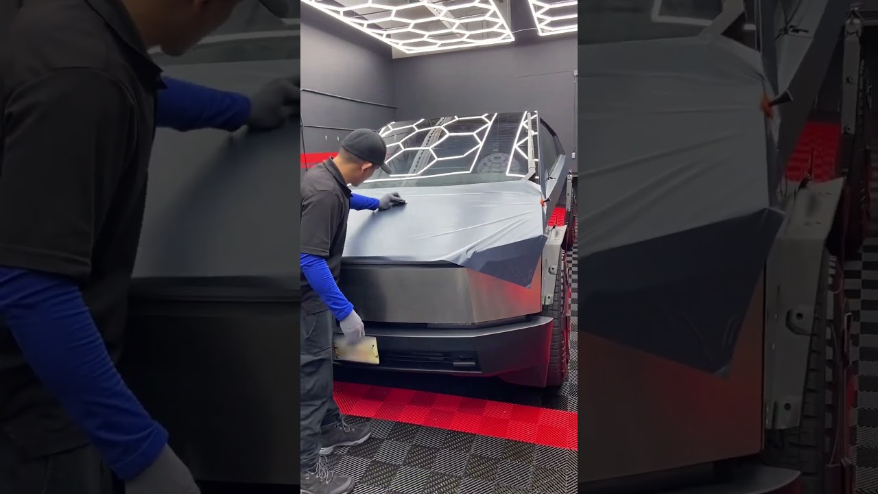 TeslaCyberstruck ( FULL VINYL WRAP )