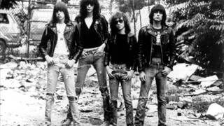 Baby, I love you - The Ramones (Lyrics)