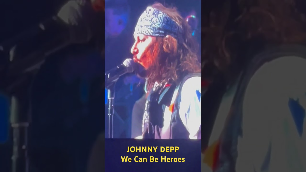 Johnny Depp Singing We Can Be Heroes LIVE From New York !! #johnnydepp #hollywoodvampires
