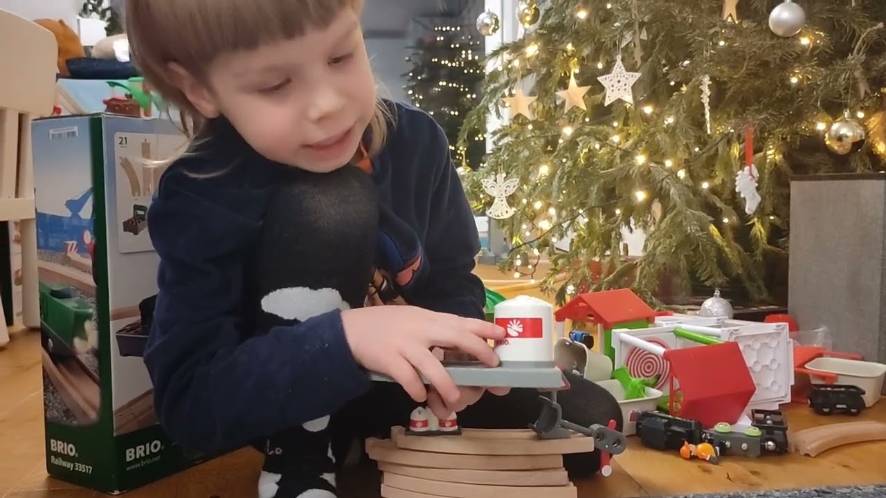 Обзор набора Брио (Brio)-детская железная дорога 33517