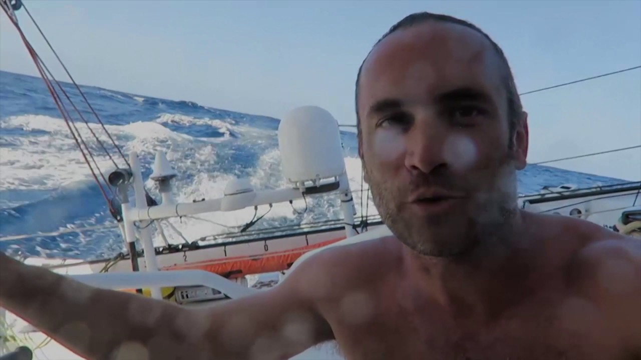 J13 : Fabrice Amedeo en a fini avec le Pot au noir / Vendée Globe