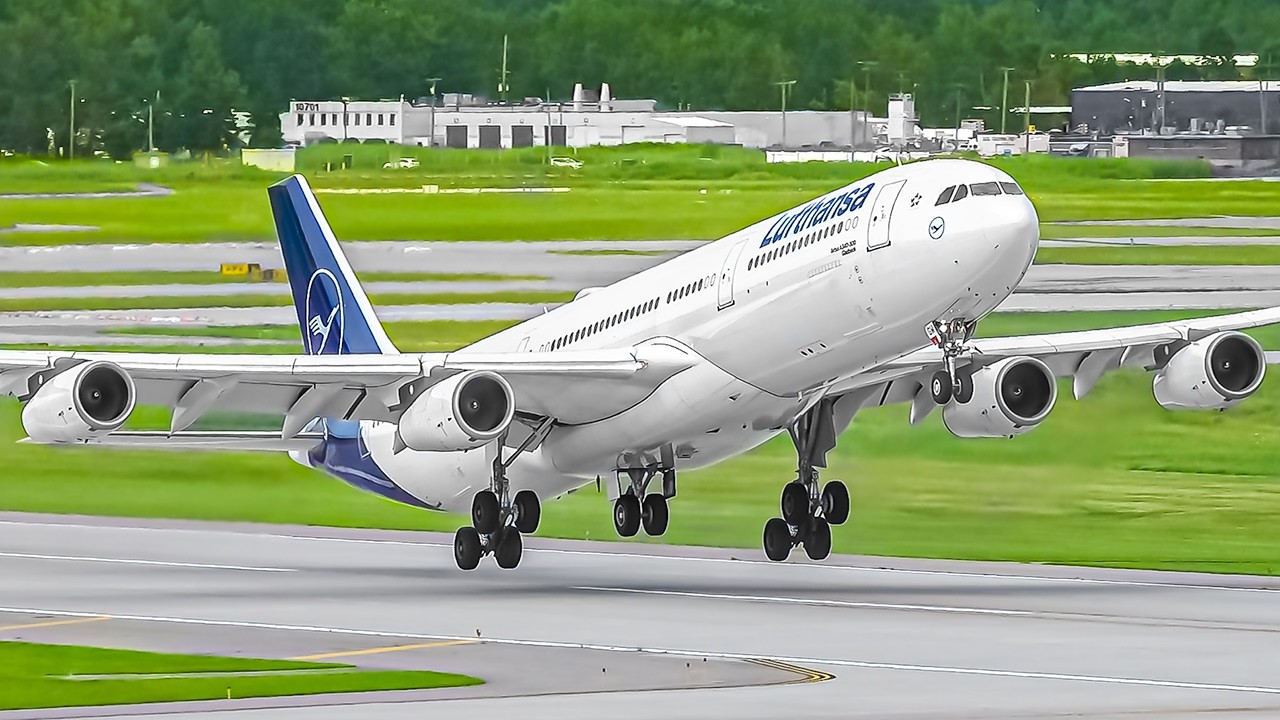 30 MINS of Plane Watching ✈️ 2025 Highlight Compilation 🌏