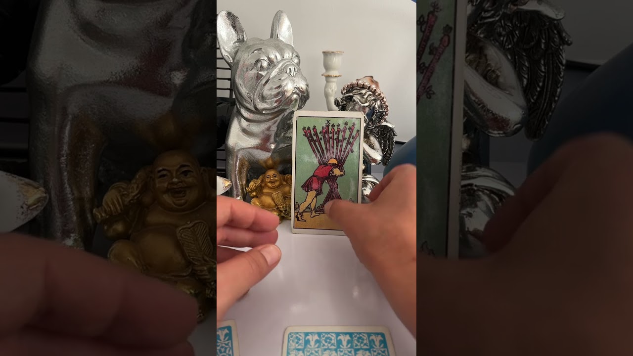 Σε 🫵🏼 σκέφτεται; 💭 Ναι ή όχι; 🤔 Διάλεξε 👆μια κάρτα 🎴 ταρώ 💕