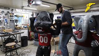 Tire Art Time-lapse | Goodyear Cotton Bowl Classic 2021 by Goodyear 1,177 views 2 years ago 1 minute